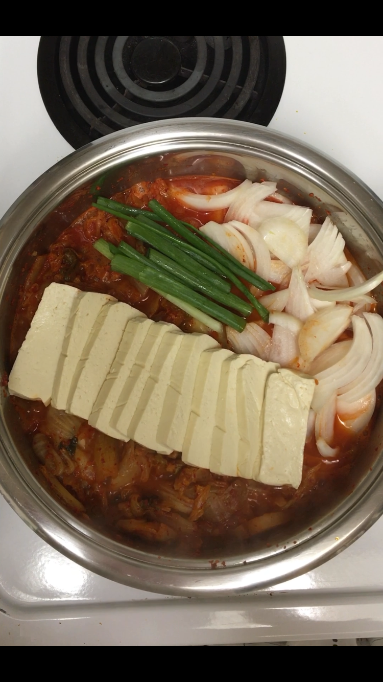Kimchi jjigae