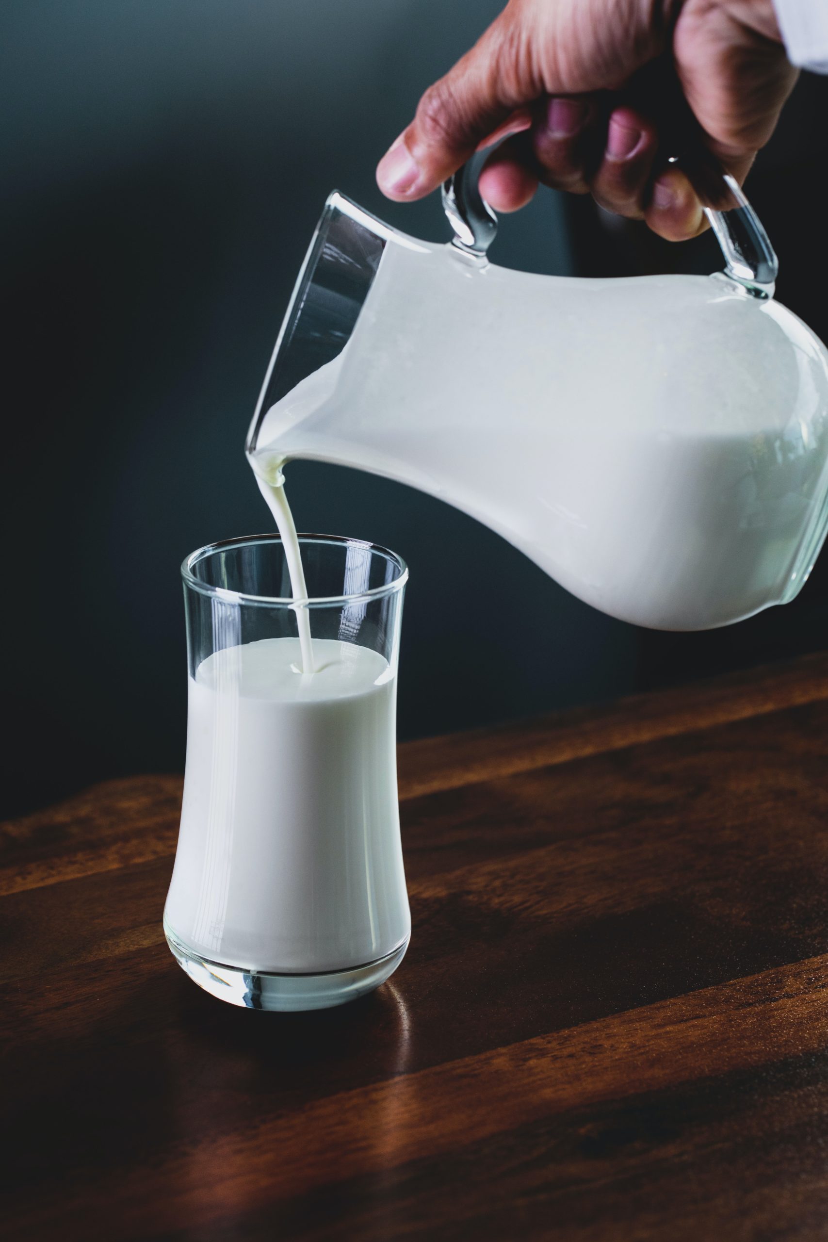 How to Choose the Right Type of Cow’s Milk